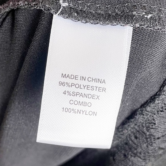 CeCe by Cynthia Steffe Black Long Sleeve Lace Trim Top Women's Size Medium - Picture 5 of 6